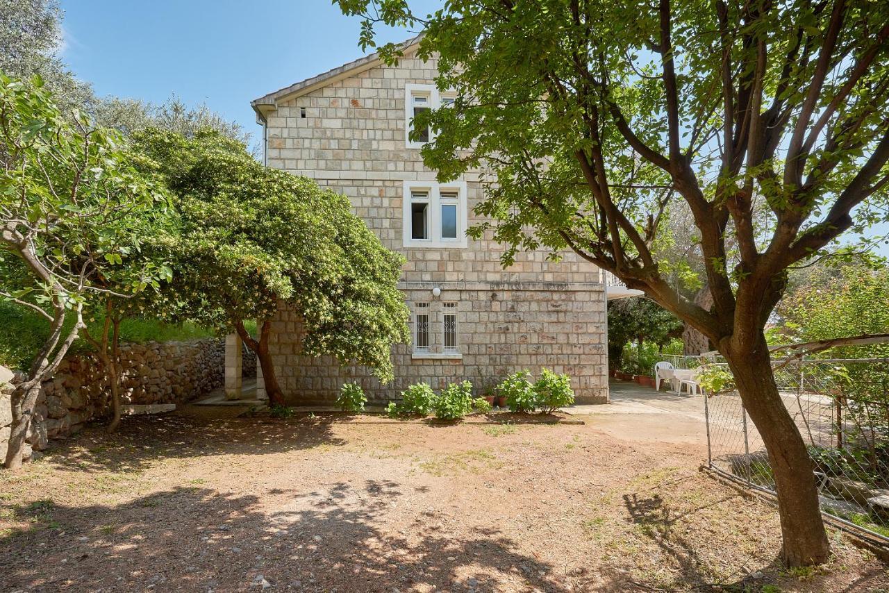 Apartmani Kuca U Maslinama Sveti Stefan Buitenkant foto