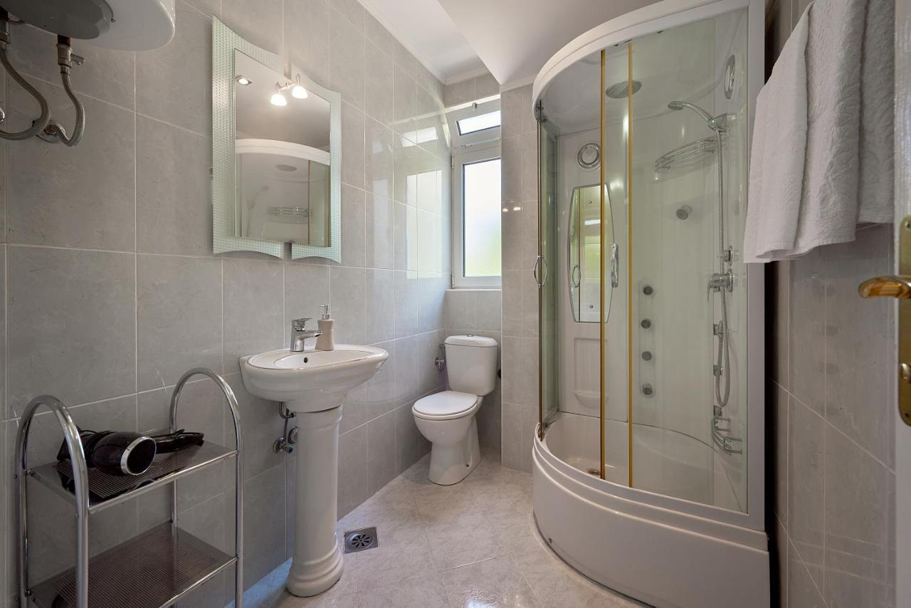 Apartmani Kuca U Maslinama Sveti Stefan Buitenkant foto