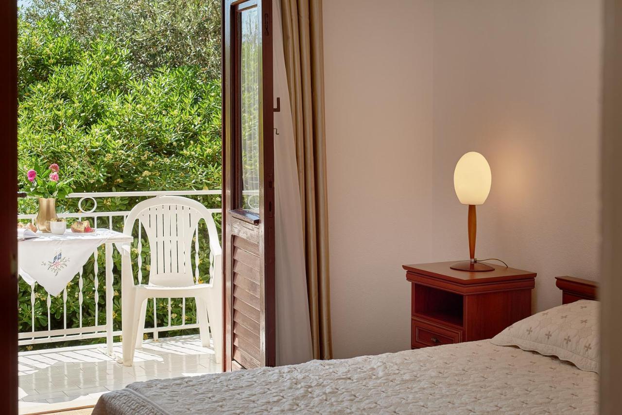Apartmani Kuca U Maslinama Sveti Stefan Buitenkant foto