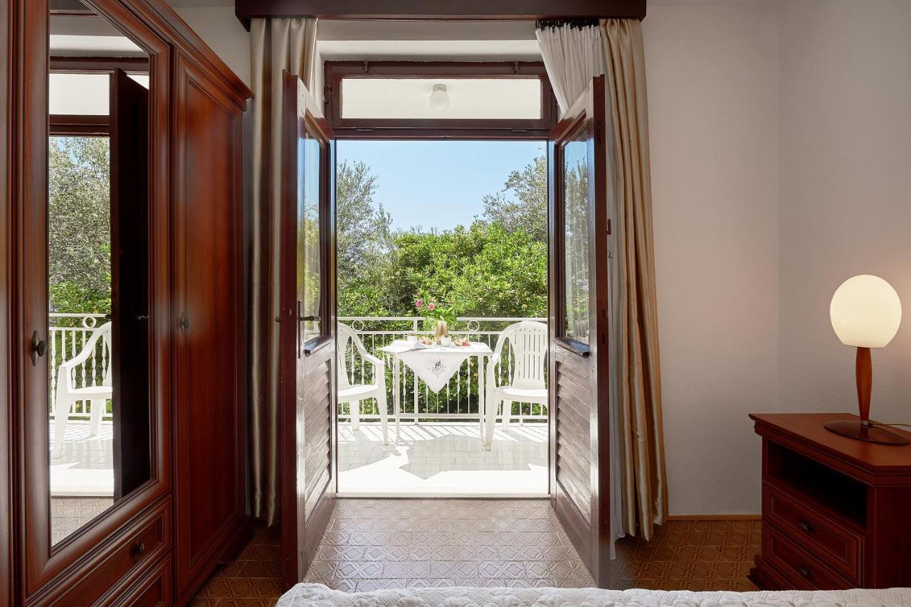 Apartmani Kuca U Maslinama Sveti Stefan Buitenkant foto