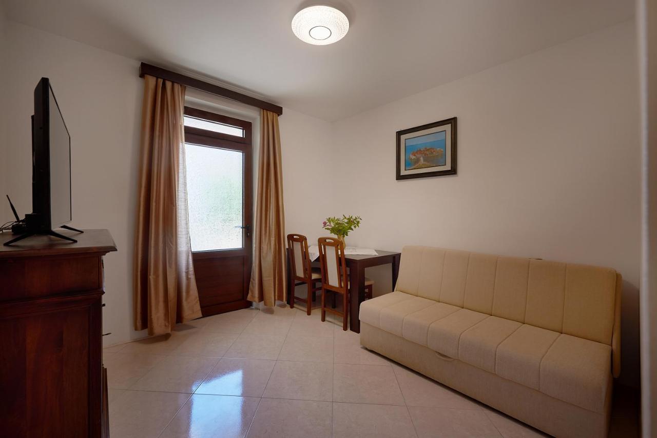 Apartmani Kuca U Maslinama Sveti Stefan Buitenkant foto