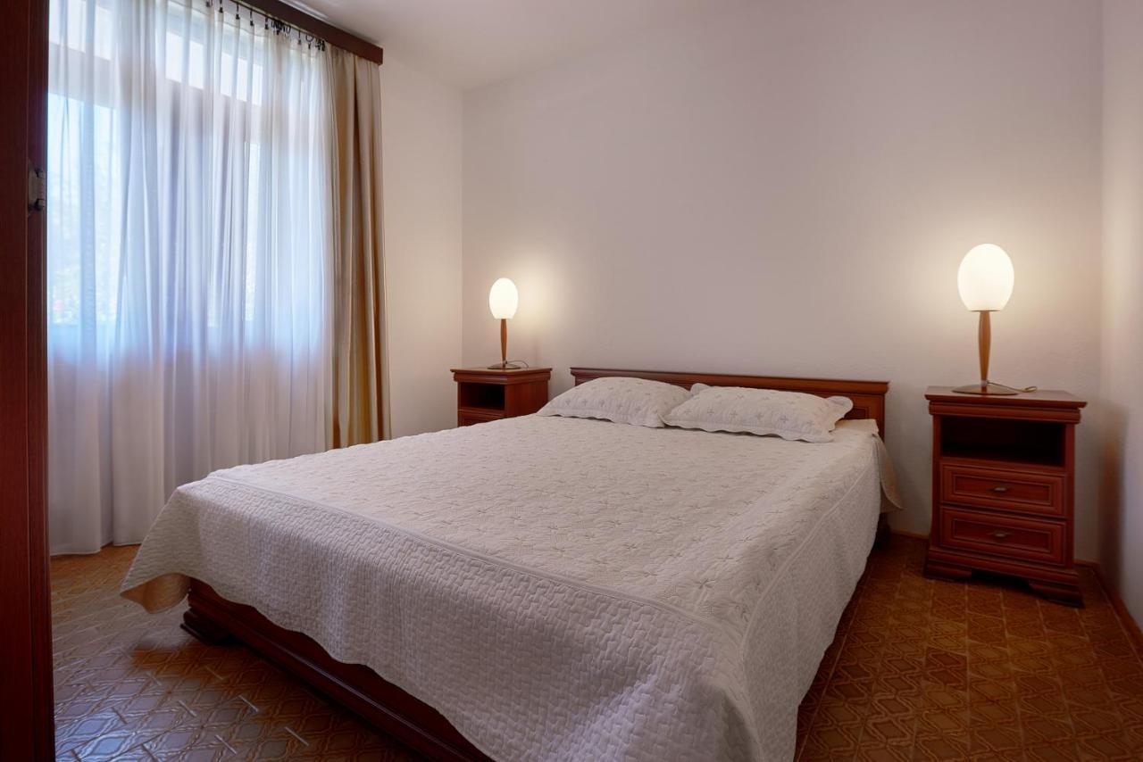 Apartmani Kuca U Maslinama Sveti Stefan Buitenkant foto