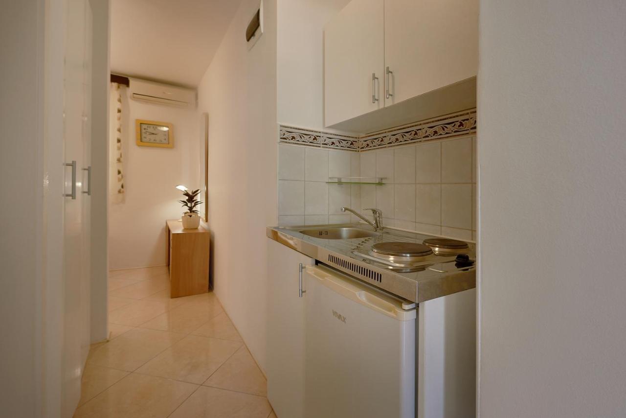 Apartmani Kuca U Maslinama Sveti Stefan Buitenkant foto