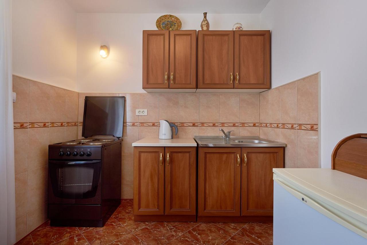 Apartmani Kuca U Maslinama Sveti Stefan Buitenkant foto